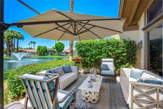 107 Tanglewood Trail, Palm Desert CA: https://media.crmls.org/mediaz/9fd84cb8-671d-4e42-9a6a-93b2cfc47658.jpg