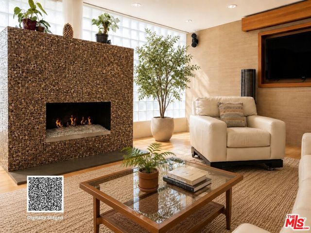 13523 Hartland Street photo 8