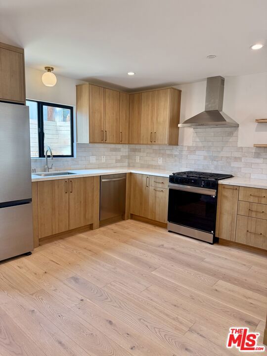 2427 Shoredale Avenue, Los Angeles CA: https://media.crmls.org/mediaz/9fd947f7-c4f9-4956-9e97-0d25a1fb74cf.jpg
