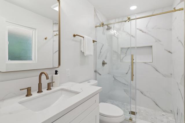 Detail Gallery Image 26 of 69 For 1917 Friendly Dr, Vista,  CA 92084 - 4 Beds | 3 Baths