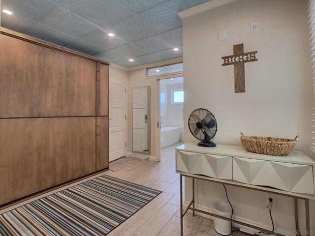 817 819 San Luis Rey Pl, San Diego CA: https://media.crmls.org/mediaz/9fd98695-7040-4300-a0b3-80f19e57bc80.jpg