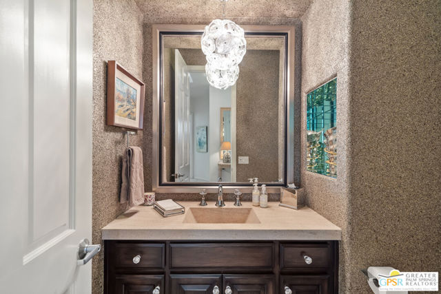 36750 Nancy Lane, Rancho Mirage CA: https://media.crmls.org/mediaz/9fd992fa-0f47-40c4-8b5a-aa87e9a87956.jpg