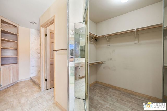 76797 California Drive, Palm Desert CA: https://media.crmls.org/mediaz/9fd9da9b-1b3b-43f0-9764-405853c315bd.jpg