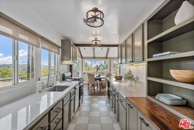5318 Raber Street, Los Angeles CA: https://media.crmls.org/mediaz/9fda14e9-d712-42b6-aacd-c69d597a6b9c.jpg
