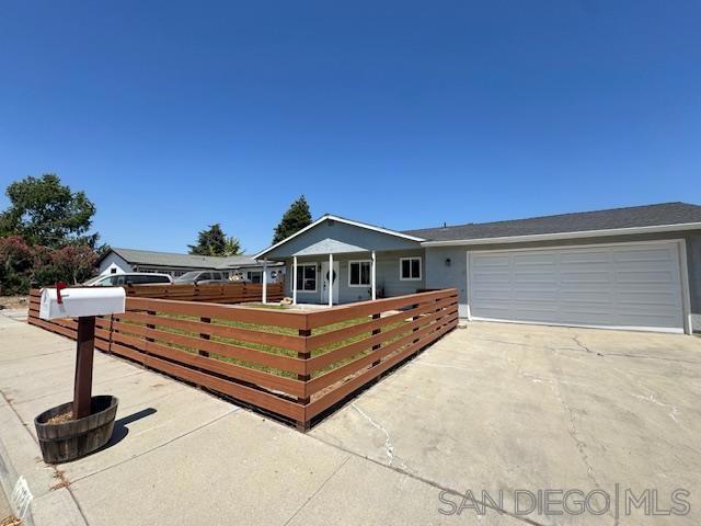 328 Via Ramona, Paso Robles CA: https://media.crmls.org/mediaz/9fda763d-47d4-4464-ae33-e57864321521.jpg