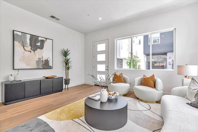 Image 4 of 36 For 326 Isabelline Court