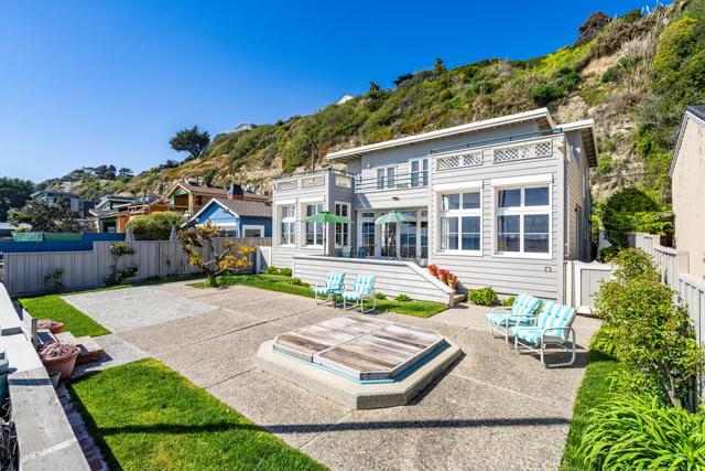 749 Las Olas Drive, Aptos CA: https://media.crmls.org/mediaz/9fdb7c01-6afc-4305-a5fb-a07cf0d3e45d.jpg