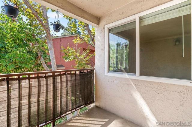 1280 W Main St, El Cajon CA: https://media.crmls.org/mediaz/9fdcc1cc-436e-48c0-b41b-452d134531a9.jpg