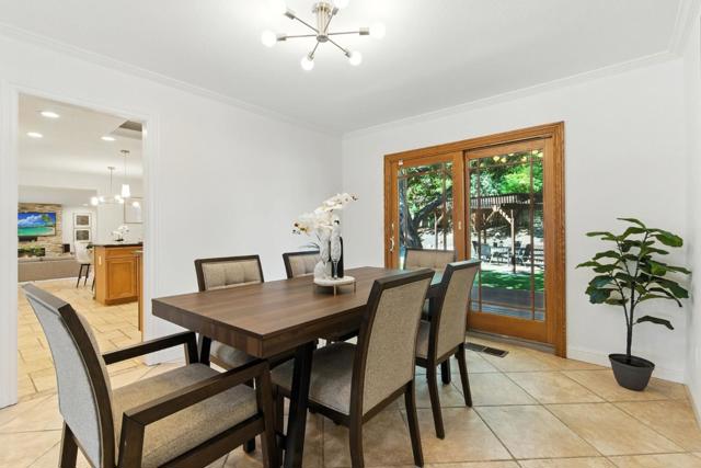 4418 Valle Vista, Pittsburg CA: https://media.crmls.org/mediaz/9fdcf3f1-cde0-4316-ae6f-ee36727cb3b0.jpg
