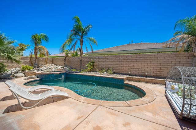 68 Via Del Pienza, Rancho Mirage CA: https://media.crmls.org/mediaz/9fdd2587-1a31-4f00-a18a-490c836c5e1c.jpg