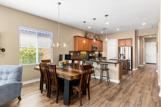 43606 Treviso Drive, Indio CA: https://media.crmls.org/mediaz/9fdd716d-93e5-43b9-8f7d-85e5a0e00d78.jpg