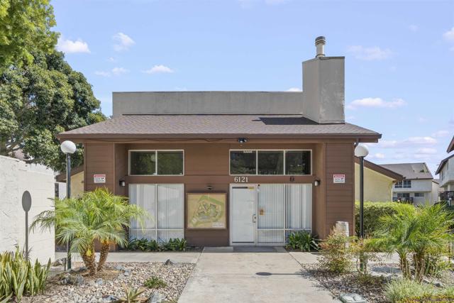 6131 Rancho Mission Rd, San Diego CA: https://media.crmls.org/mediaz/9fde371d-ecf7-4da0-9bdb-6106f794bdbf.jpg