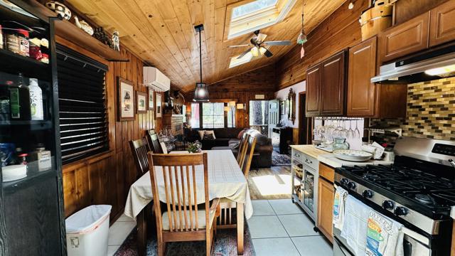 53545 Tollgate, Idyllwild CA: https://media.crmls.org/mediaz/9fde3c14-d885-4ba4-beab-3f7d3617bb7e.jpg