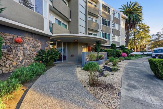 111 Wellesley, Redwood City CA: https://media.crmls.org/mediaz/9fde7dcf-a185-4a74-9c0e-ade605256961.jpg