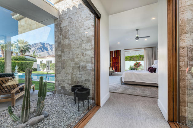 3085 Arroyo Seco, Palm Springs CA: https://media.crmls.org/mediaz/9fde8503-dfda-483f-b1e5-9f9df015b484.jpg