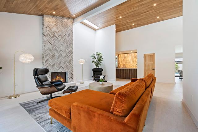 Image 4 of 52 For 2040 Chico Drive