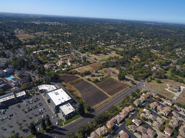 7314 Santa Juanita Avenue, Orangevale CA: https://media.crmls.org/mediaz/9fe0275c-64aa-4179-b55a-1a9d52ec8ef4.jpg