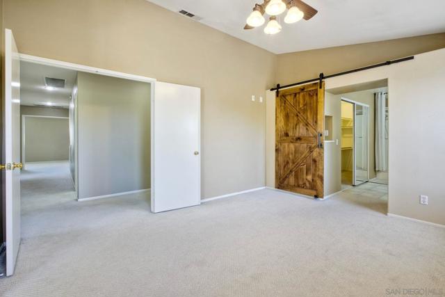 39513 Bonaire Way, Murrieta CA: https://media.crmls.org/mediaz/9fe0a29d-8847-4da0-a47f-5951b5b49f4c.jpg