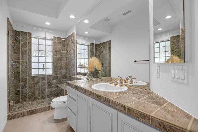 78863 Breckenridge Drive, La Quinta CA: https://media.crmls.org/mediaz/9fe1e8d7-60d4-4125-9ec3-a1e06a5b95e4.jpg