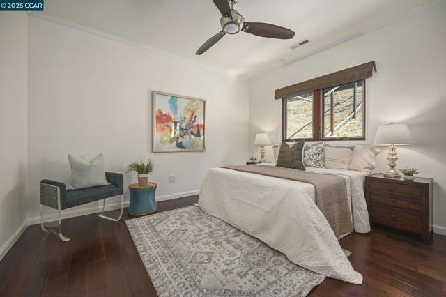 3981 Amyx Ct, Hayward CA: https://media.crmls.org/mediaz/9fe2e53d-539b-47ef-840a-a8d43fad5ebf.jpg