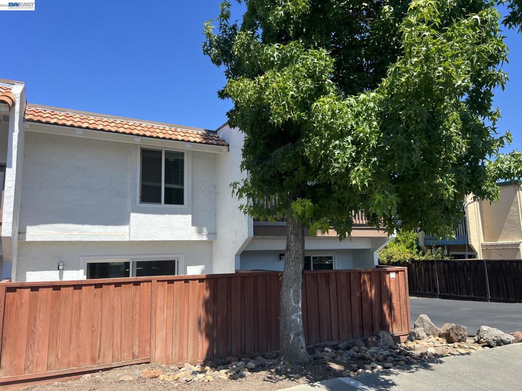 3499 Norton Way