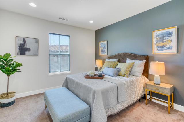 505 Holthouse Terrace, Sunnyvale CA: https://media.crmls.org/mediaz/9fe3d528-ef48-4183-b660-6d78f4250921.jpg