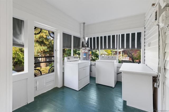 4229 Saint James Place, San Diego CA: https://media.crmls.org/mediaz/9fe4163c-4786-4a6d-a729-33a6eda1ea87.jpg