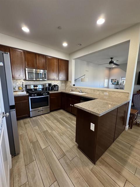 1614 Sanderling Avenue, Chula Vista CA: https://media.crmls.org/mediaz/9fe430b4-0cbe-4804-b92c-31f231aea6f7.jpg