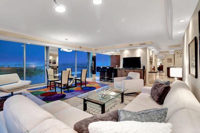 1770 Avenida del Mundo, Coronado CA: https://media.crmls.org/mediaz/9fe4abd2-f4a9-4cea-974d-c7fb0b7e1ea4.jpg