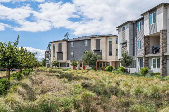 373 Arc Court, Hayward CA: https://media.crmls.org/mediaz/9fe4cb25-cab6-4f54-a3bb-d7434b3de5e0.jpg