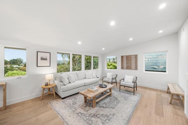 2009 Lyon Avenue, Belmont CA: https://media.crmls.org/mediaz/9fe51bd6-19ad-41a4-87b6-283c792f95bf.jpg
