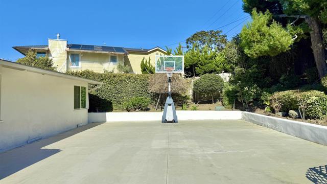 Detail Gallery Image 41 of 74 For 6611 Avenida De Las Pescas, La Jolla,  CA 92037 - 4 Beds | 3 Baths