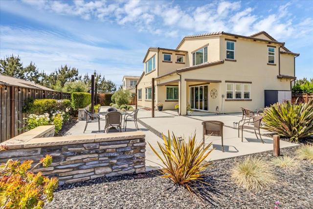586 Braden Way, Marina CA: https://media.crmls.org/mediaz/9fe667c0-73d2-4129-b332-176012ceb8ff.jpg