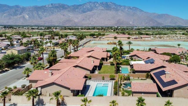 67892 Mccallum Way, Cathedral City CA: https://media.crmls.org/mediaz/9fe68216-49af-42cb-92df-4581f6795249.jpg
