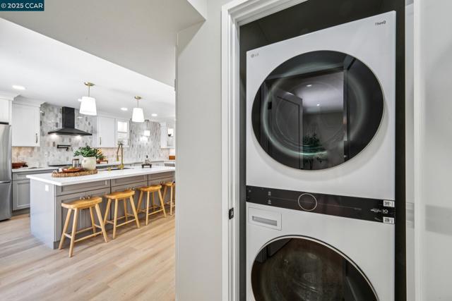 1736 Golden Rain Rd, Walnut Creek CA: https://media.crmls.org/mediaz/9fe7c979-2342-45ba-9a70-4b95584fcfda.jpg