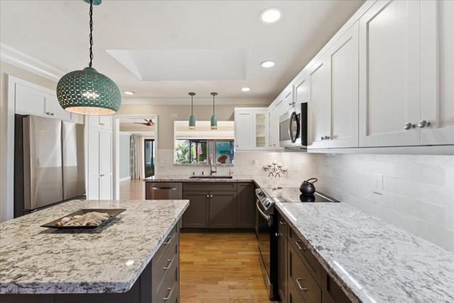 Detail Gallery Image 10 of 36 For 866 Cordova St, San Diego,  CA 92107 - 4 Beds | 2/1 Baths