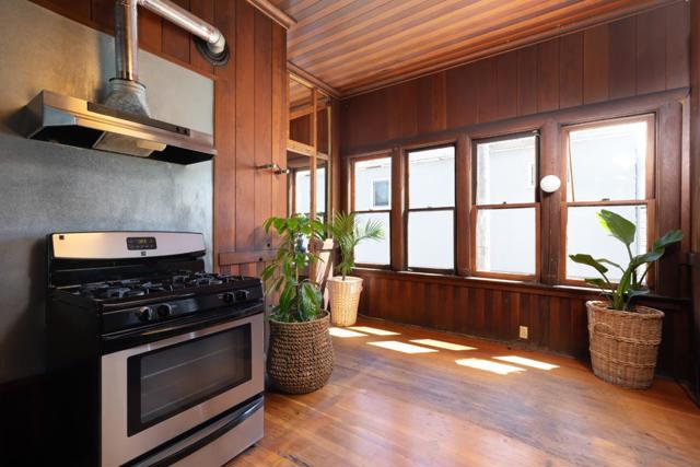 21130 E Cliff Drive, Santa Cruz CA: https://media.crmls.org/mediaz/9fe844c4-6185-45ce-9336-5d52f1839c31.jpg