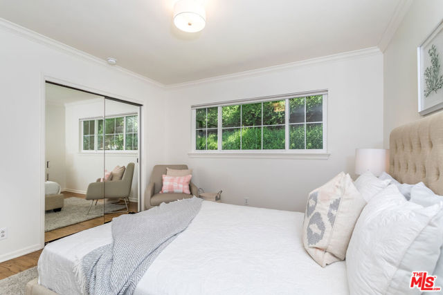 3634 Mandeville Canyon Road, Los Angeles CA: https://media.crmls.org/mediaz/9fe8e0b3-0bd3-46ec-b3d5-4b4a7f2ada9b.jpg