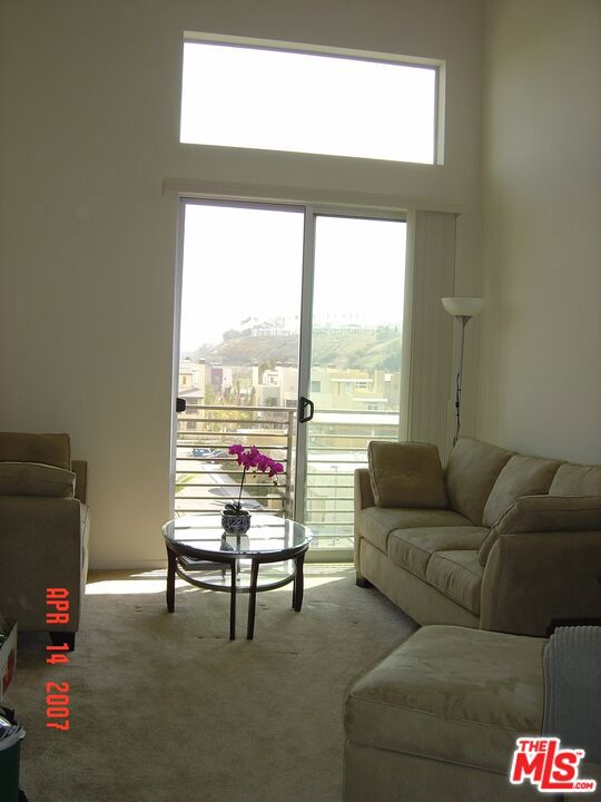 6400 Crescent Parkway, Playa Vista CA: https://media.crmls.org/mediaz/9feb6ab2-a97a-47ab-a51a-9900afb484cd.jpg