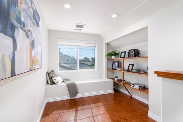 Image 34 of 45 For 1822 Burroughs St