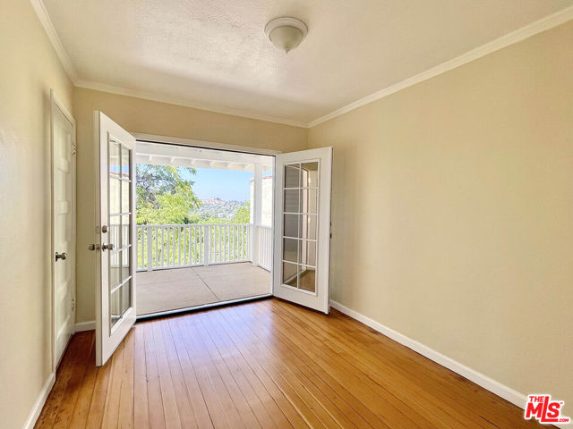 4780 Hub Street, Los Angeles CA: https://media.crmls.org/mediaz/9fed003b-1ae6-4975-87dd-9d08f60ad0e5.jpg