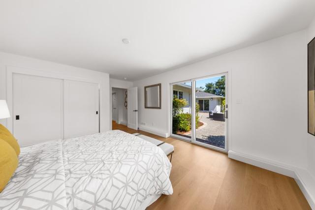 1575 Kingswood Drive, Hillsborough CA: https://media.crmls.org/mediaz/9fed7bc2-5fa9-45bd-a40c-d87799ffd9c2.jpg