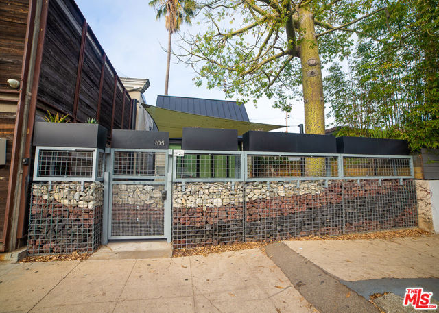  Home for Sale in Los Angeles, California