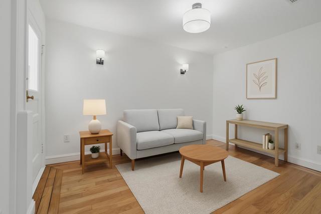 32 Cross Street, San Francisco CA: https://media.crmls.org/mediaz/9fef690d-4caf-48ea-bdbf-bf7e82419ddb.jpg