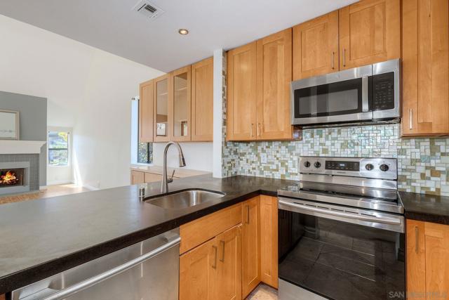 2234 River Run Drive, San Diego CA: https://media.crmls.org/mediaz/9fef8ff7-389e-4e4b-8d79-f1dd650da3e8.jpg