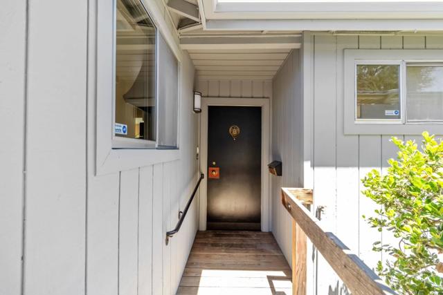 100 Eldora Drive, Mountain View CA: https://media.crmls.org/mediaz/9ff1377d-42a0-4d83-b027-44d8c3101f0f.jpg