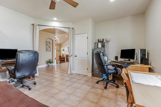 50 Schmidt Court, Hollister CA: https://media.crmls.org/mediaz/9ff1d8bf-5cc9-4b8d-a4dd-4f0c04e11dc0.jpg