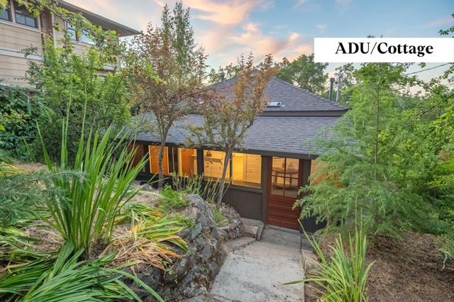 25 Grove Street, Los Gatos CA: https://media.crmls.org/mediaz/9ff33ff7-0910-4369-ab5f-ce8d74746b3b.jpg