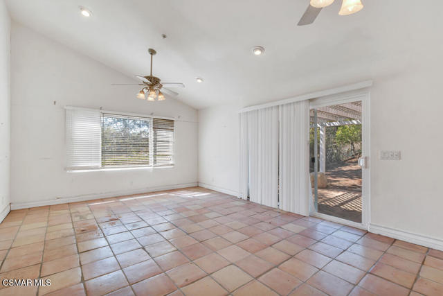 11923 Barranca Rd-HsHProd-38