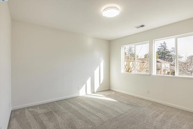 Image 16 of 34 For 20363 Royal Ave